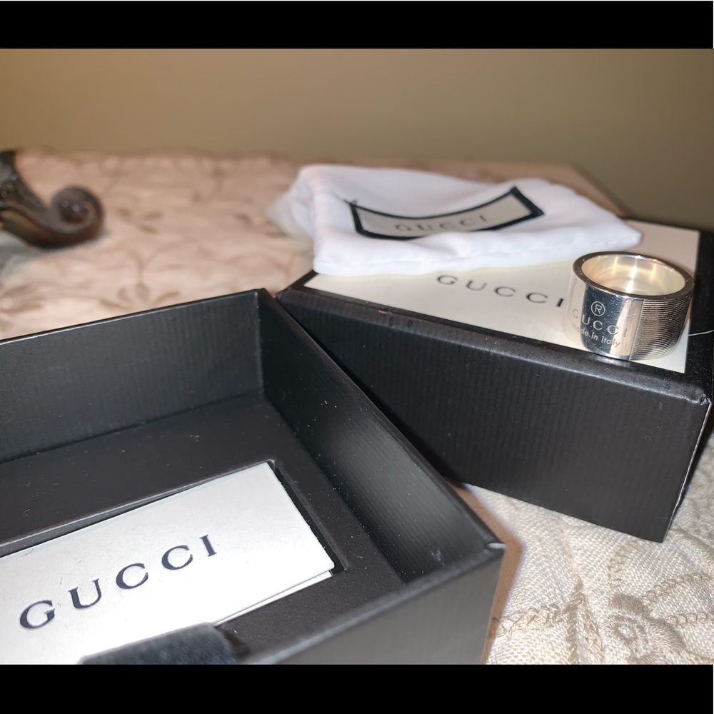 Women’s Gucci Ring
